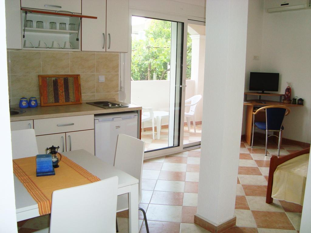 Apartments Rolovina Tivat Cameră foto